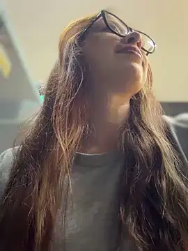 Sofii gold online show from March 11, 2025, 3:14 am