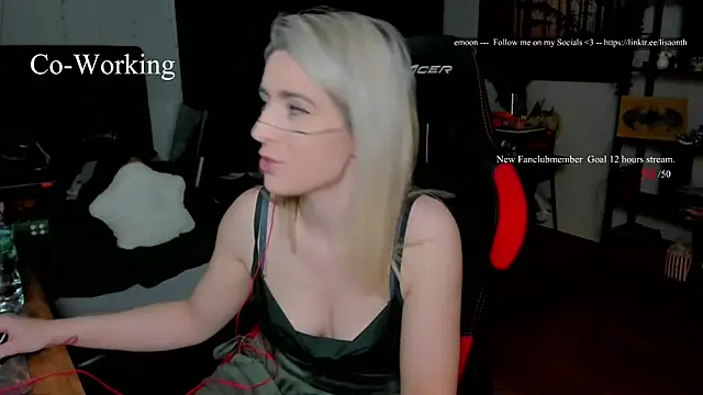 Lisaonthemoon online show from January 8, 2026, 6:03 pm