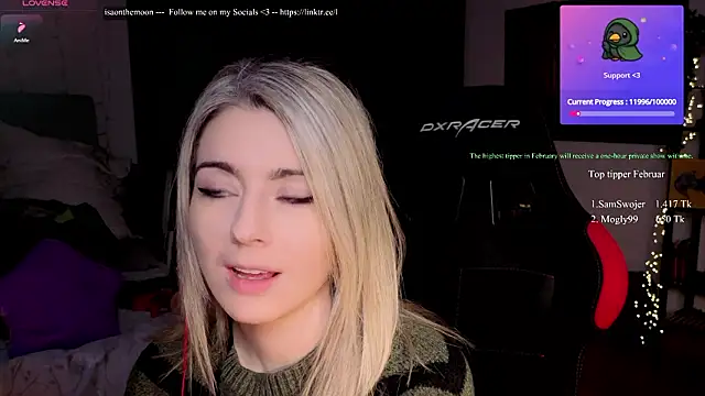 Snapshot of Lisaonthemoon chatting on February 7, 2026, 3:31 pm Lisaonthemoon online show from February 7, 2026, 3:31 pm