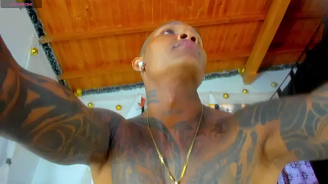 Snapshot of esteveen_ortegas_ chatting on February 11, 2026, 4:29 pm esteveen ortegas online show from February 11, 2026, 4:29 pm