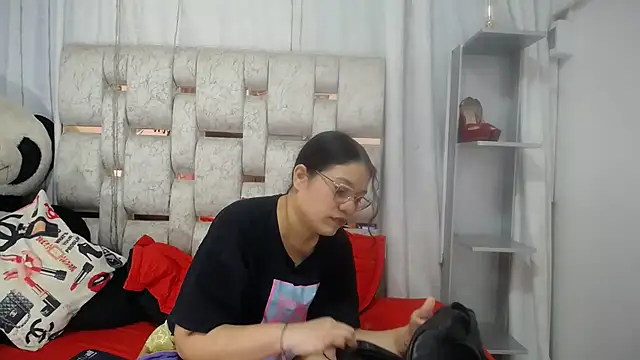 KEYRA-MILLER- online show from March 20, 2026, 1:06 am