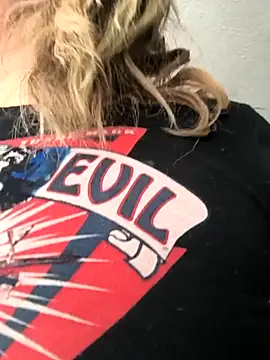 Snapshot of TexaSMESS_37 chatting on February 25, 2026, 4:40 pm TexaSMESS 37 online show from February 25, 2026, 4:40 pm