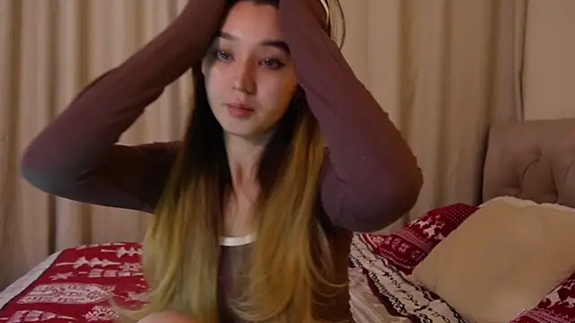 Sarasuo1 online show from December 23, 2024, 11:57 am