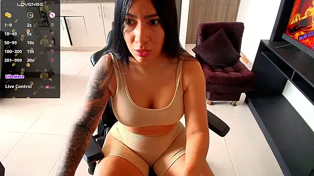 Pamela-fit online show from May 18, 2026, 7:40 pm