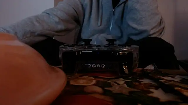 Snapshot of Cordt30 chatting on November 7, 2025, 7:29 pm Cordt30 online show from November 7, 2025, 7:29 pm