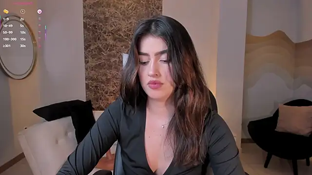 PaulinaSantos  online show from May 27, 2026, 1:57 am