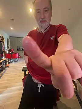 LondonTeffy online show from March 12, 2026, 11:36 am