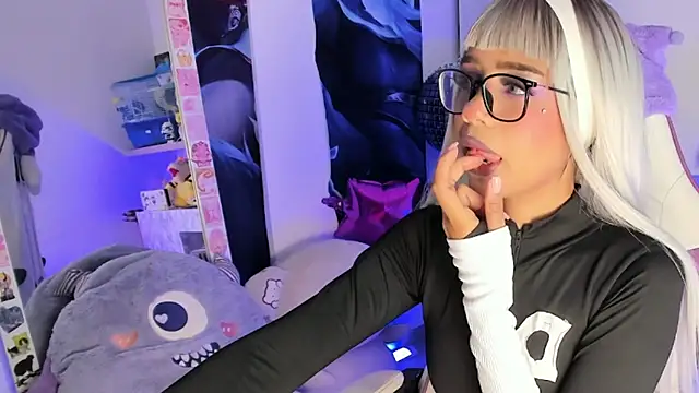 Snapshot of cutestephuwu chatting on March 6, 2025, 4:08 am cutestephuwu online show from March 6, 2025, 4:08 am