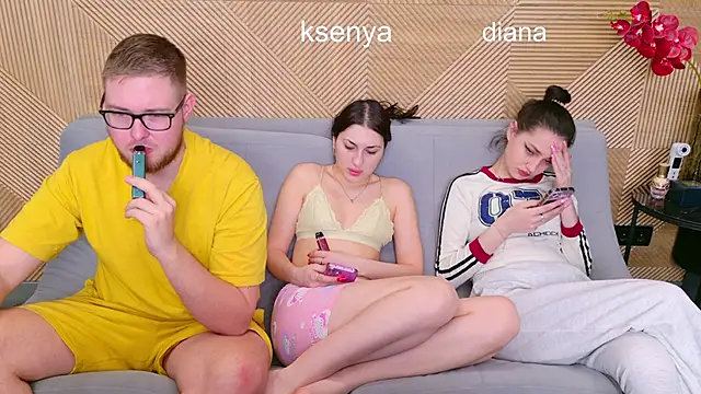 Ksenny online show from March 30, 2026, 4:58 am