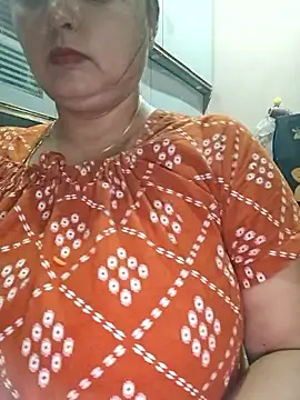 Dianaa9 online show from June 17, 2026, 8:58 am