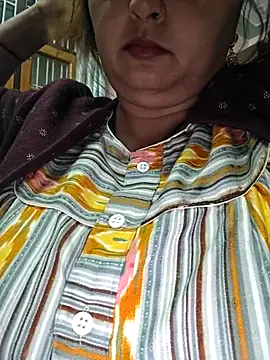 Snapshot of Dianaa9 chatting on December 1, 2025, 3:07 am Dianaa9 online show from December 1, 2025, 3:07 am