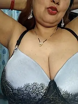 Snapshot of Dianaa9 chatting on March 1, 2026, 5:46 pm Dianaa9 online show from March 1, 2026, 5:46 pm