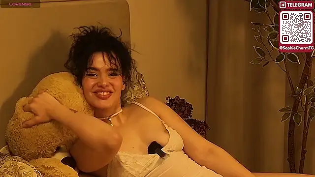 Snapshot of SophieCharm chatting on February 6, 2026, 9:49 am SophieCharm online show from February 6, 2026, 9:49 am