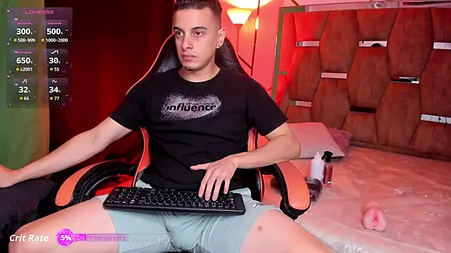 Maximo   online show from November 21, 2025, 9:36 pm