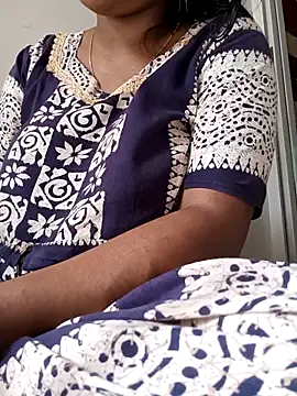 Sexy rosyyyy online show from November 1, 2025, 2:51 am