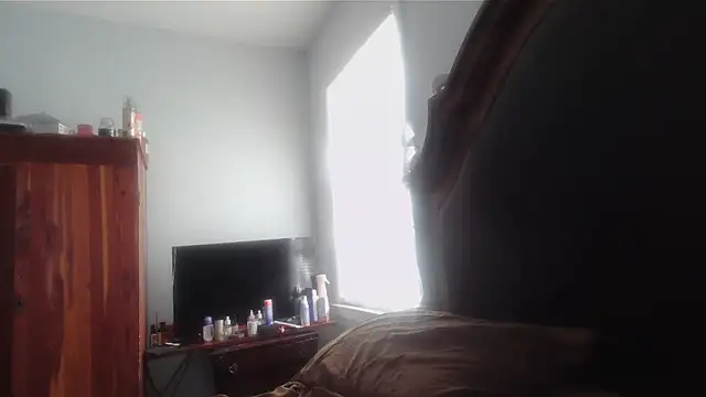 ebonyred online show from November 14, 2025, 2:10 pm