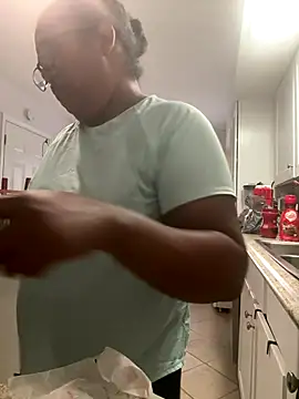 ebonyred online show from October 26, 2025, 1:44 pm