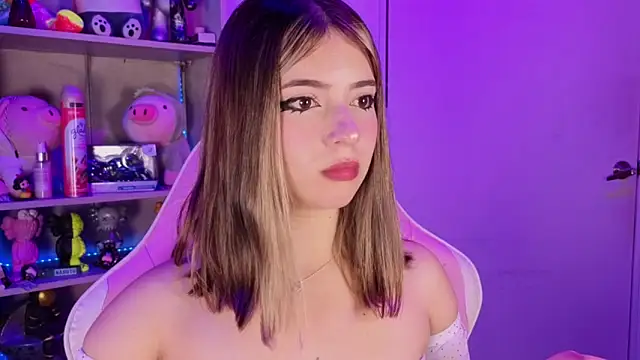 EmilyMiller  online show from April 1, 2026, 3:09 pm