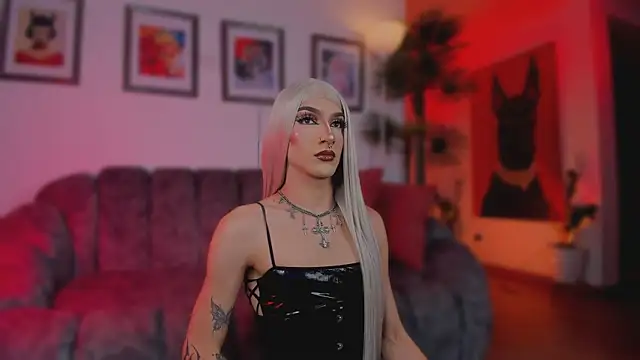 Taylor  foxxx online show from June 11, 2026, 5:26 am