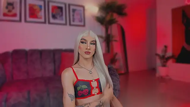 Taylor  foxxx online show from February 18, 2026, 5:38 am