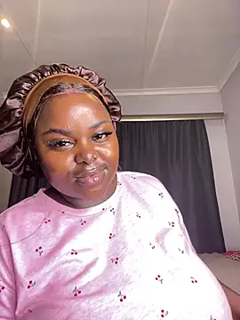 Honeycoco0211 online show from April 2, 2026, 7:42 pm