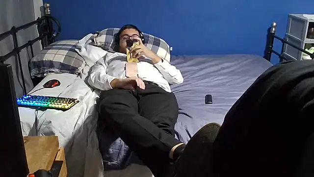 bwcalexander online show from November 12, 2025, 11:08 pm