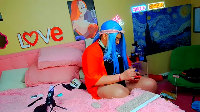 Blakelytgirl online show from July 22, 2026, 9:33 am