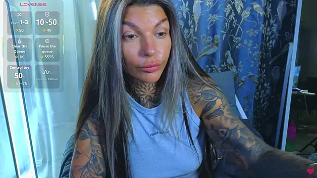 tattooedBabyy online show from October 26, 2025, 8:37 am