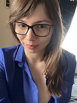 EvaRoss  online show from February 7, 2026, 8:33 am