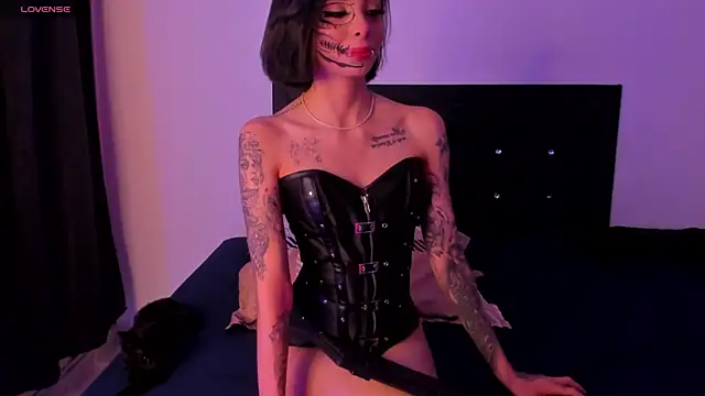 ChloeAddamss online show from October 20, 2025, 6:04 am