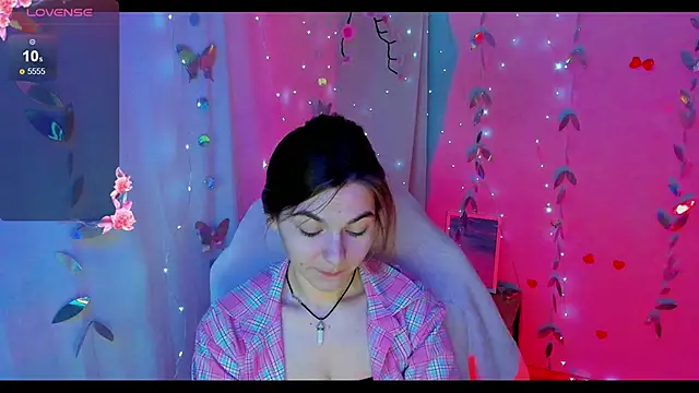 Sweet me  online show from June 16, 2026, 6:13 am