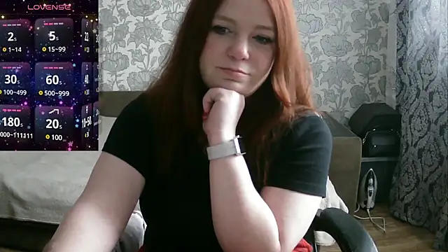 Snapshot of Sabrina_Poison chatting on March 18, 2025, 7:44 am Sabrina Poison online show from March 18, 2025, 7:44 am