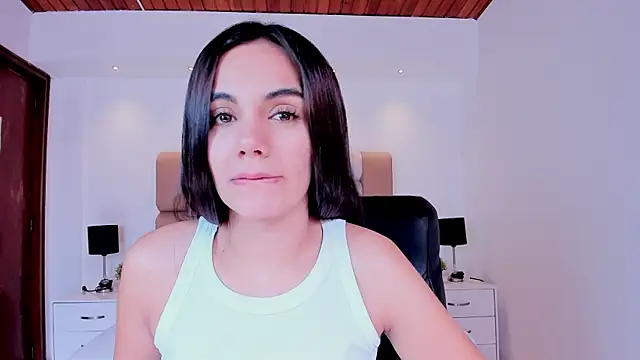 martina mancini online show from March 30, 2026, 6:42 pm