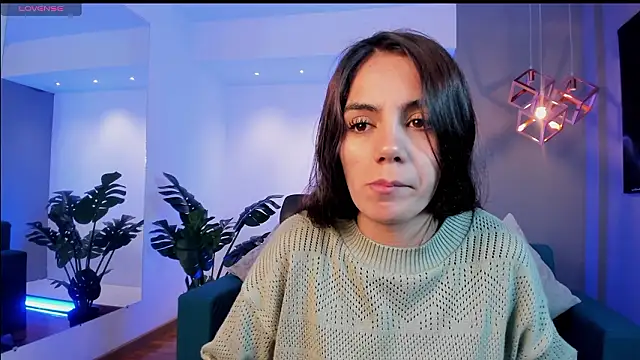 Snapshot of martina_mancini chatting on February 15, 2026, 12:37 pm martina mancini online show from February 15, 2026, 12:37 pm