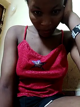 Snapshot of petite_babe chatting on February 6, 2026, 7:54 pm petite babe online show from February 6, 2026, 7:54 pm