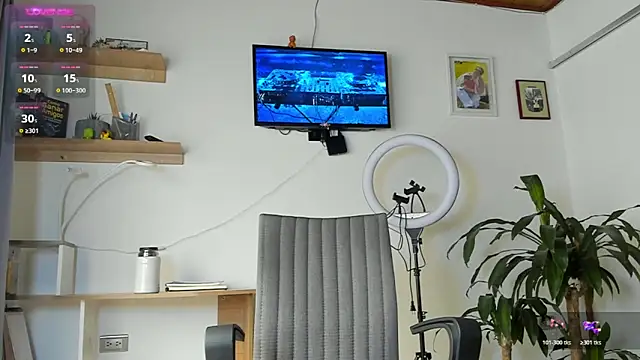 manucute 23  online show from October 31, 2025, 2:24 pm