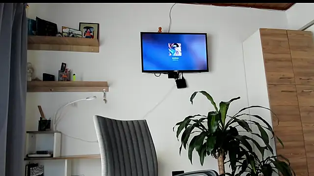 Snapshot of manucute_23_ chatting on April 5, 2026, 4:46 pm manucute 23 online show from April 5, 2026, 4:46 pm