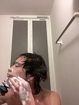 IroManager online show from April 11, 2026, 12:20 pm