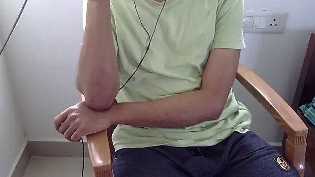 The SHY uncut online show from February 8, 2026, 5:05 am