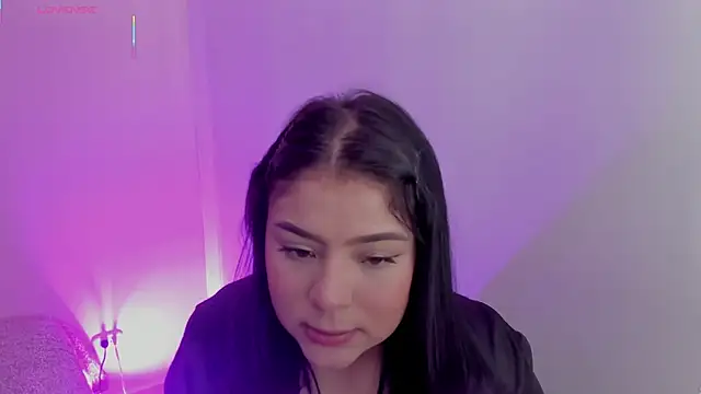 Snapshot of Oriana_Guzman chatting on February 21, 2026, 12:34 am Oriana Guzman online show from February 21, 2026, 12:34 am