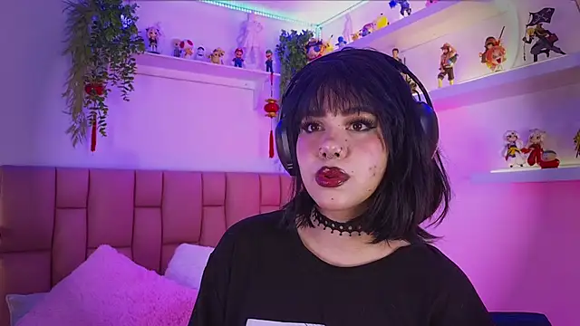 albaismynameX online show from October 22, 2025, 12:15 pm