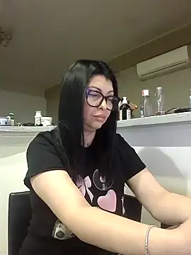 Milf Abigail online show from November 5, 2025, 1:20 am