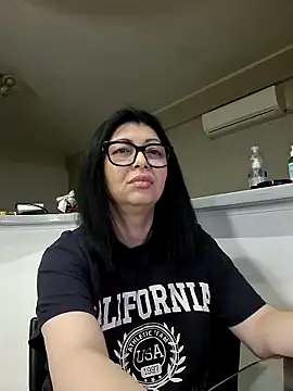 Milf Abigail online show from February 15, 2026, 2:56 am