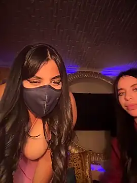 Snapshot of ORLA86 chatting on December 3, 2025, 9:58 pm ORLA86 online show from December 3, 2025, 9:58 pm