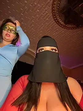 Snapshot of ORLA86 chatting on November 21, 2025, 11:15 pm ORLA86 online show from November 21, 2025, 11:15 pm