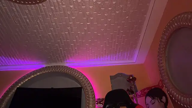 Snapshot of ORLA86 chatting on February 15, 2025, 1:53 am ORLA86 online show from February 15, 2025, 1:53 am