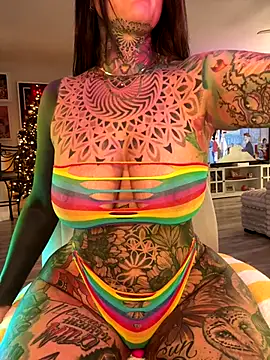 caseykey online show from November 26, 2025, 2:50 pm