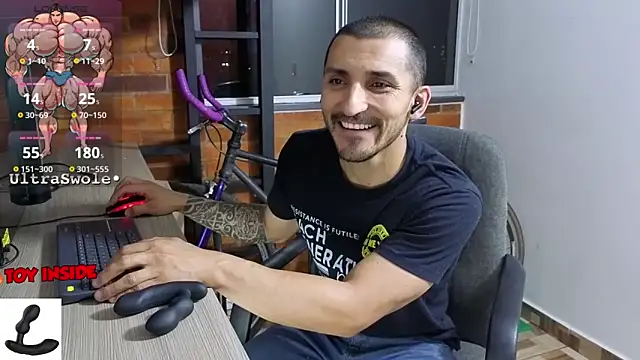 Snapshot of Marck_Muscle chatting on September 14, 2025, 3:29 am Marck Muscle online show from September 14, 2025, 3:29 am
