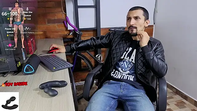 Snapshot of Marck_Muscle chatting on March 23, 2026, 3:39 am Marck Muscle online show from March 23, 2026, 3:39 am