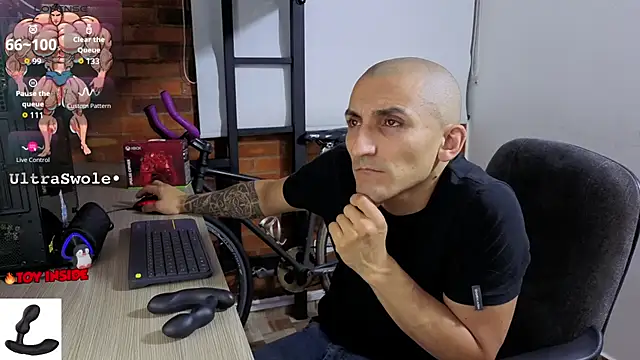 Snapshot of Marck_Muscle chatting on April 5, 2026, 3:02 am Marck Muscle online show from April 5, 2026, 3:02 am